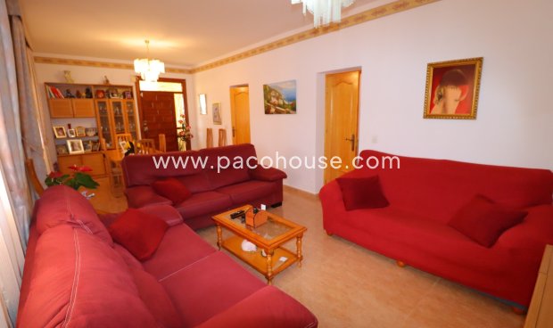 Resale - Country House -
Purias