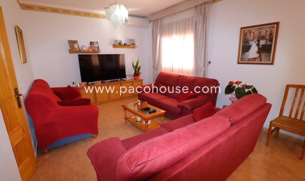 Resale - Country House -
Purias