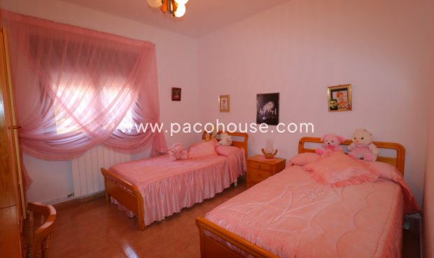 Resale - Country House -
Purias