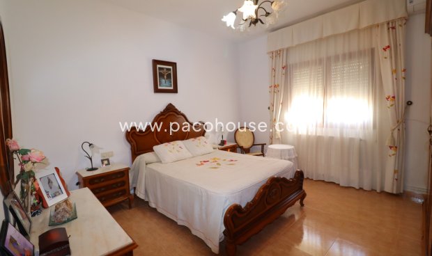 Resale - Country House -
Purias