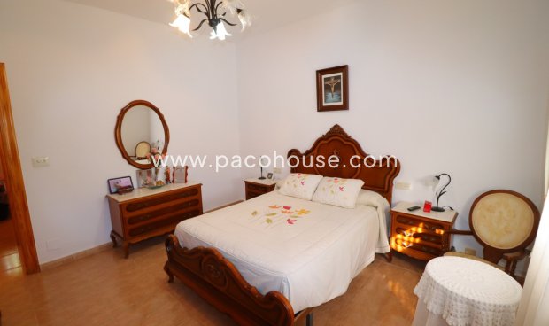 Resale - Country House -
Purias