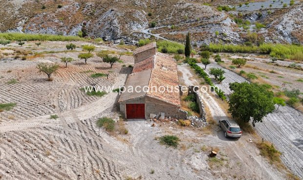 Resale - Cortijo -
Puerto Lumbreras