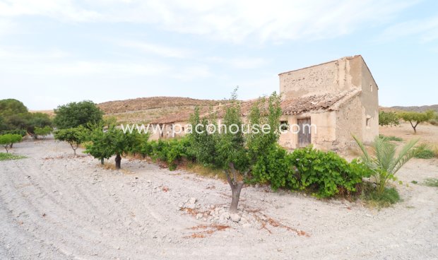Resale - Cortijo -
Puerto Lumbreras