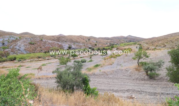 Resale - Cortijo -
Puerto Lumbreras