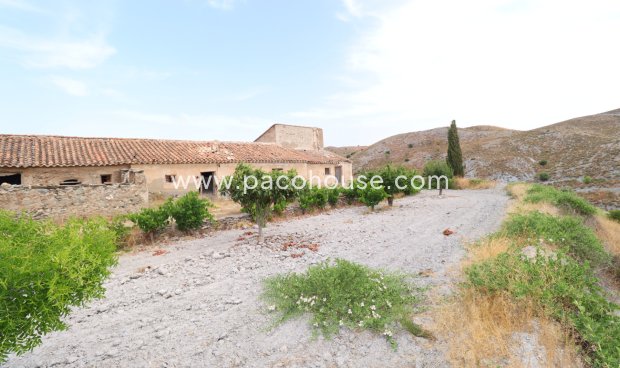 Resale - Cortijo -
Puerto Lumbreras