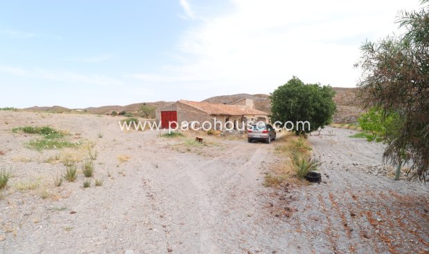 Resale - Cortijo -
Puerto Lumbreras
