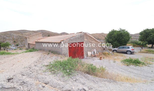 Resale - Cortijo -
Puerto Lumbreras