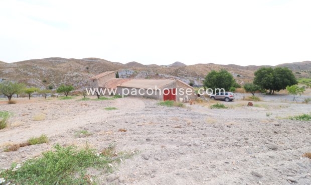 Resale - Cortijo -
Puerto Lumbreras