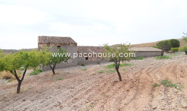 Resale - Cortijo -
Puerto Lumbreras