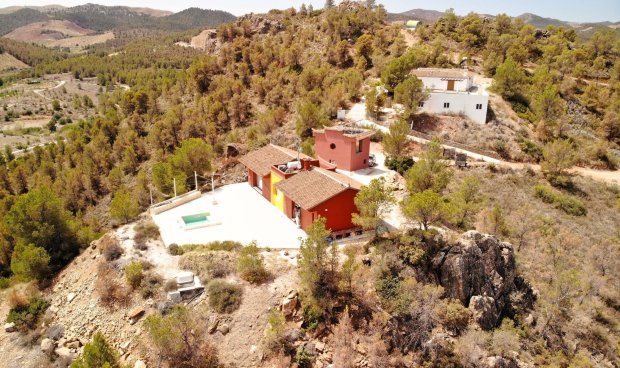 Reventa - Villa -
La Parroquia