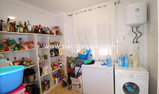 Resale - Villa -
Purias