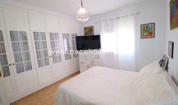 Resale - Villa -
Purias