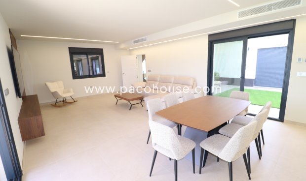New Build - Villa -
Purias