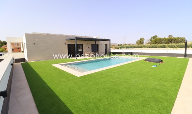 New Build - Villa -
Purias