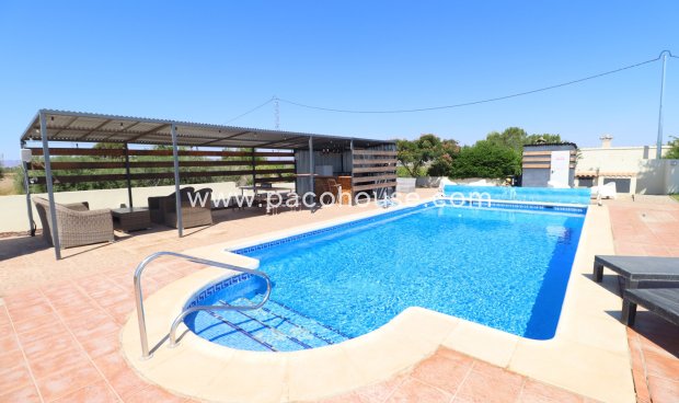 Resale - Villa -
Lorca