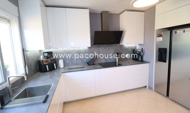 Resale - Villa -
Lorca