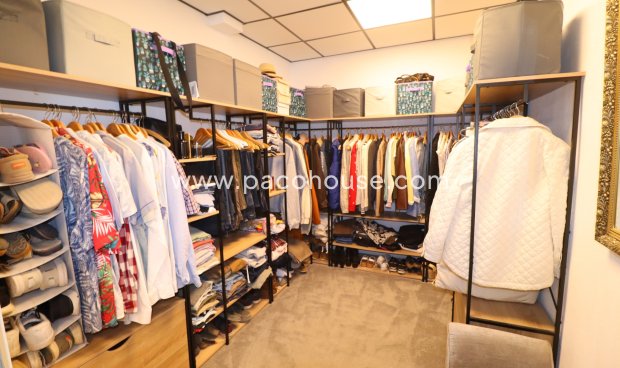 Resale - Villa -
Lorca