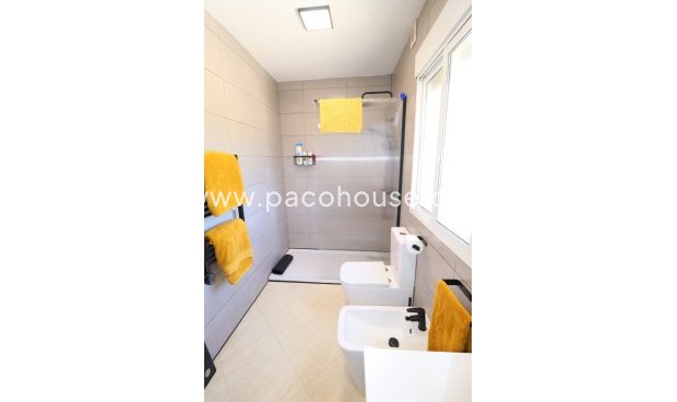 Resale - Villa -
Lorca