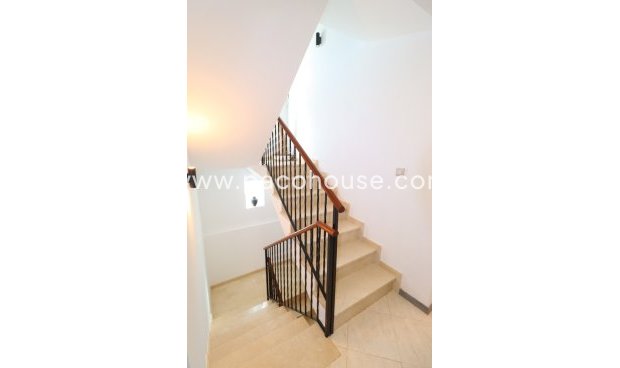 Resale - Villa -
Lorca