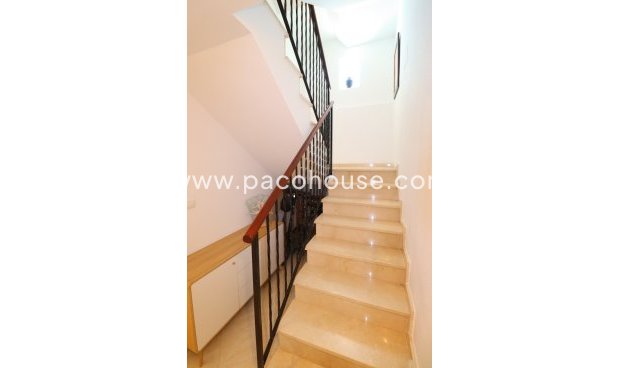 Resale - Villa -
Lorca