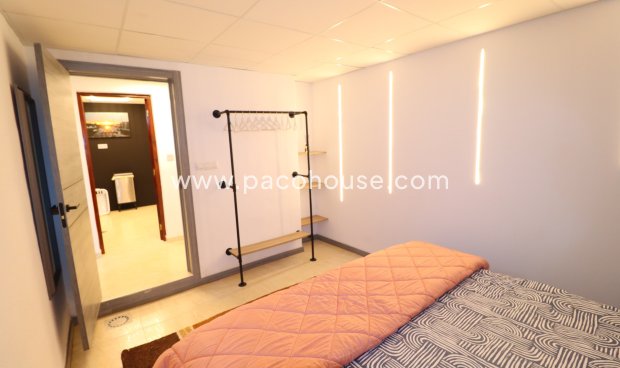 Resale - Villa -
Lorca