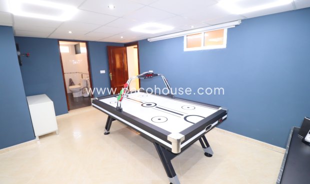 Resale - Villa -
Lorca