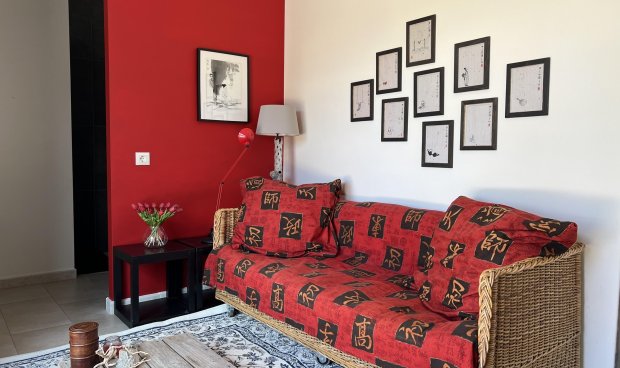 Reventa - Villa -
La Parroquia