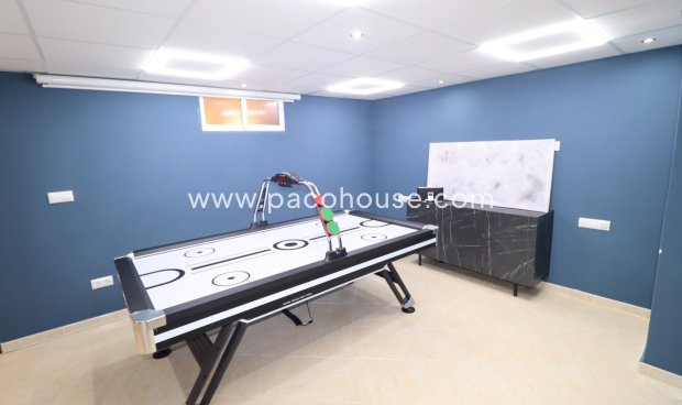Resale - Villa -
Lorca