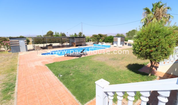Resale - Villa -
Lorca