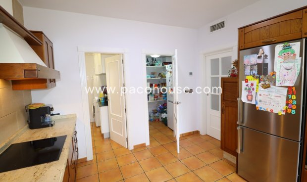 Resale - Villa -
Lorca