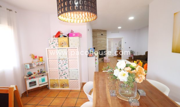 Resale - Villa -
Lorca