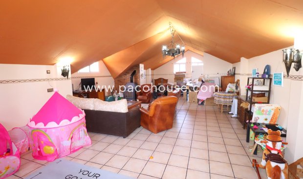 Resale - Villa -
Lorca