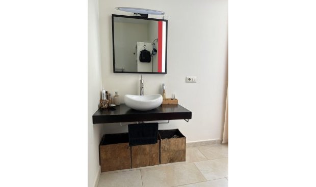 Reventa - Villa -
La Parroquia