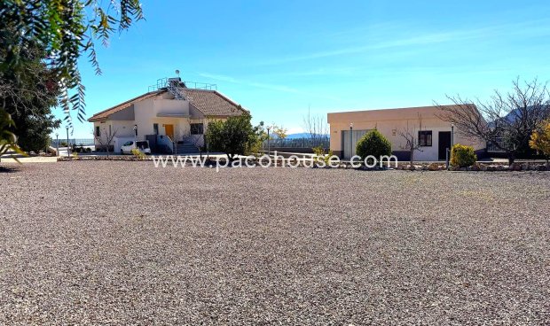 Resale - Villa -
Aledo