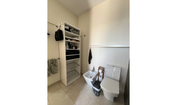 Reventa - Villa -
La Parroquia