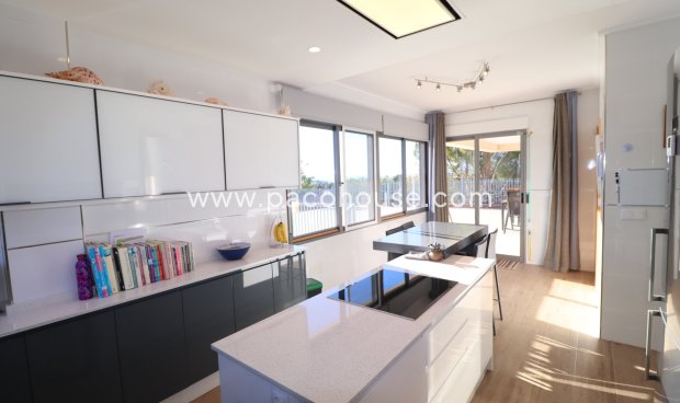 Resale - Villa -
Aledo