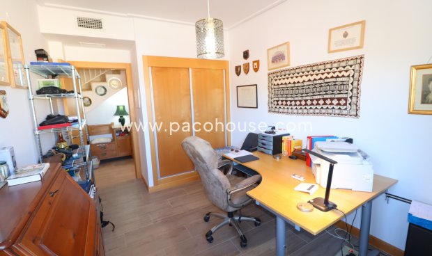 Resale - Villa -
Aledo