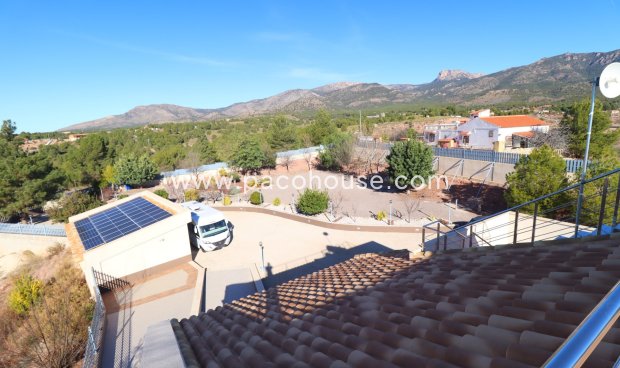 Resale - Villa -
Aledo
