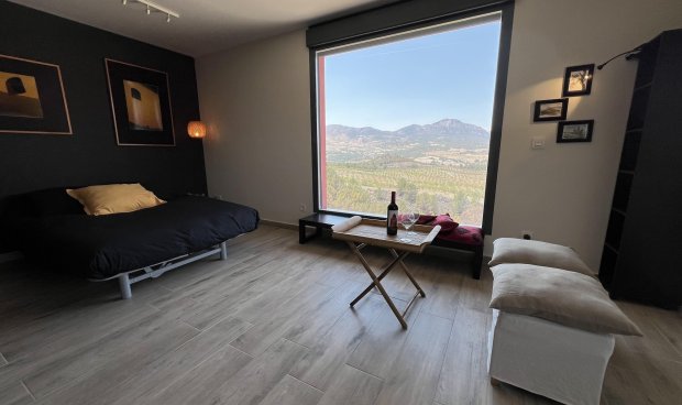 Reventa - Villa -
La Parroquia