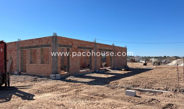 New Build - Villa -
Purias