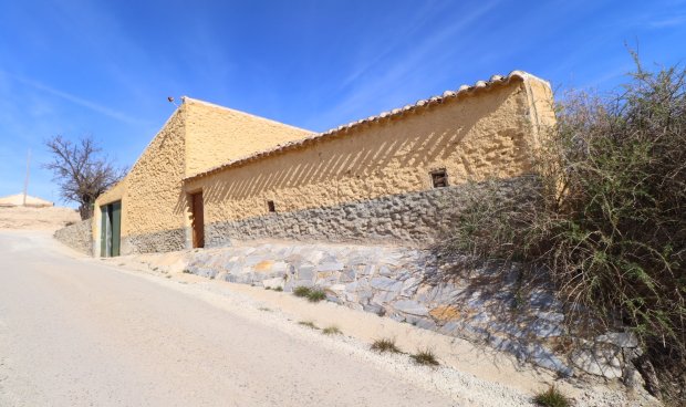 Resale - Cortijo -
Chirivel