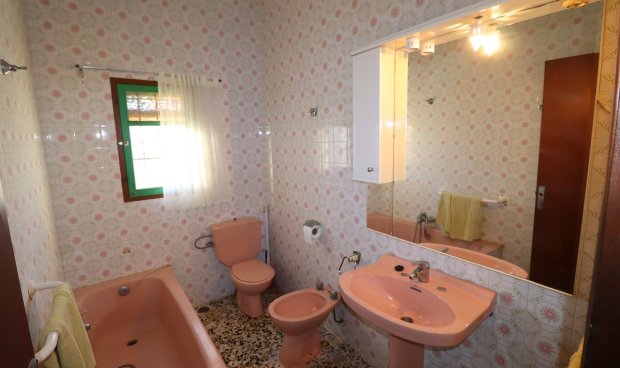 Resale - Country House -
Lorca