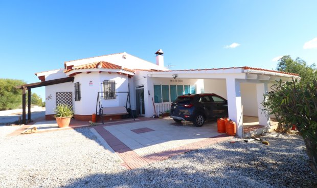 Resale - Villa -
Zarzalico