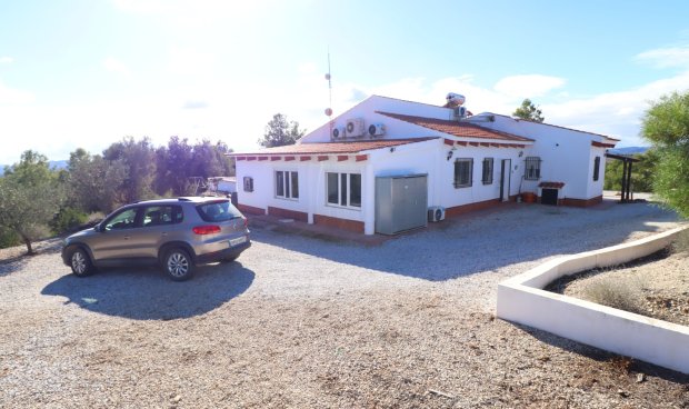 Resale - Villa -
Zarzalico