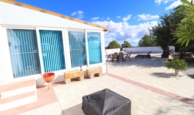 Resale - Villa -
Zarzalico