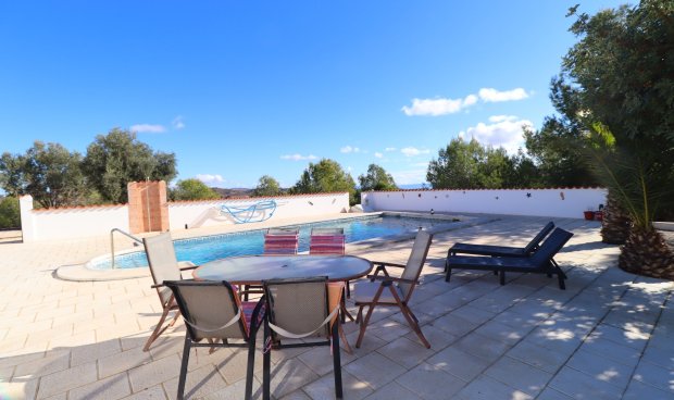 Resale - Villa -
Zarzalico