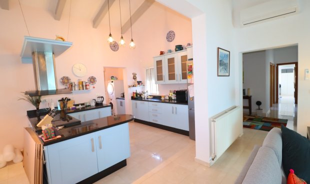 Resale - Villa -
Zarzalico