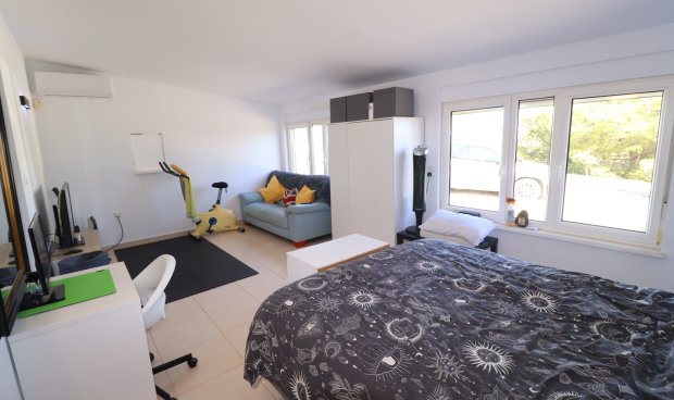 Resale - Villa -
Zarzalico