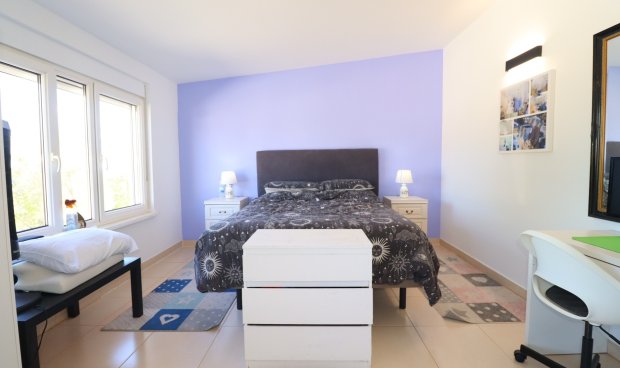 Resale - Villa -
Zarzalico