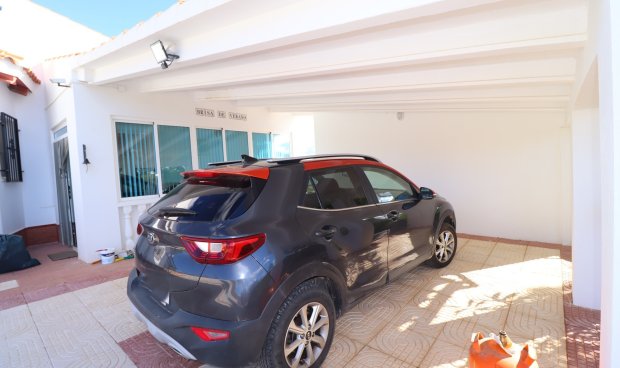 Resale - Villa -
Zarzalico